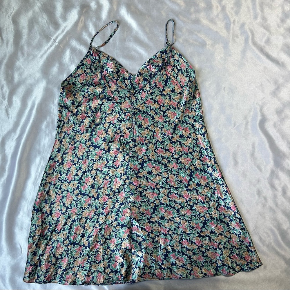 Floral Pattern Chemise Slip - Picture 2 of 4